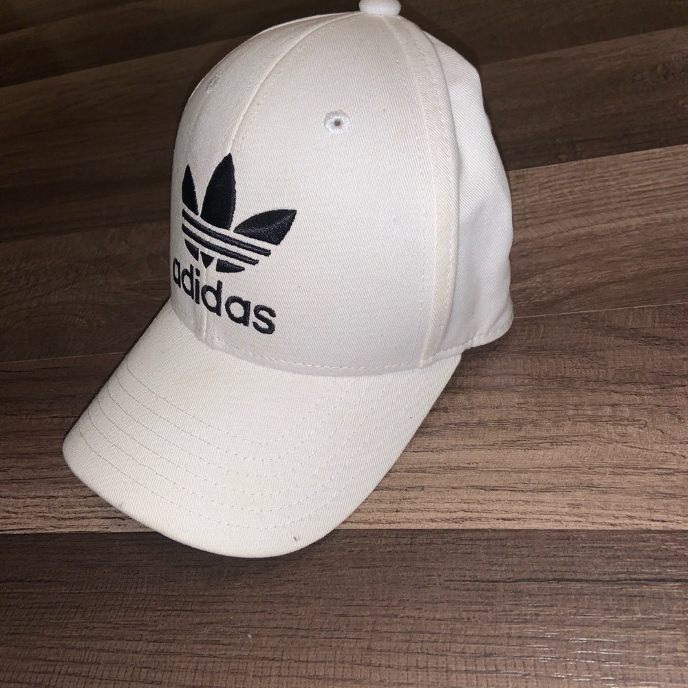 Adidas 12/19 baseball hat